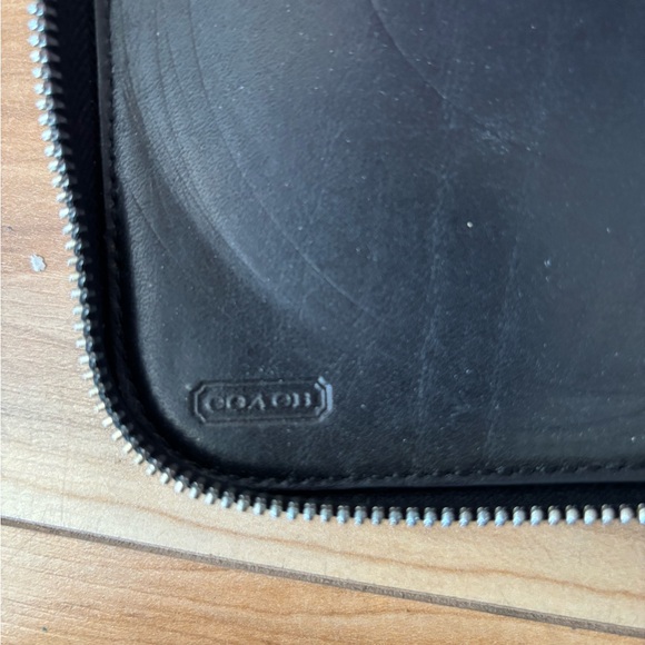 Vintage COACH CD case - Picture 3 of 7